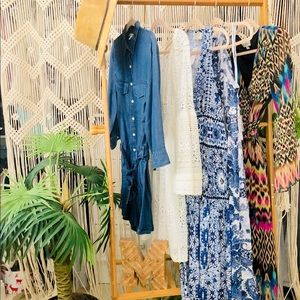 Hello & Welcome to my closet💛🦋☀️